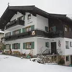 Haus Elisabeth - Astner Sophia *
